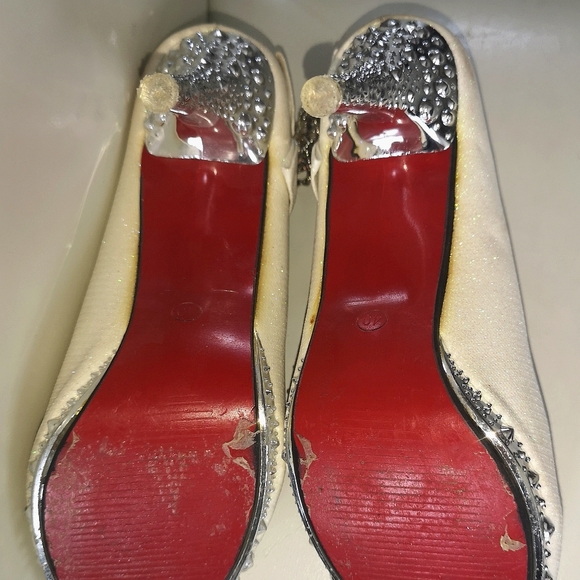 Amazing Shoes - Picture 12 of 12